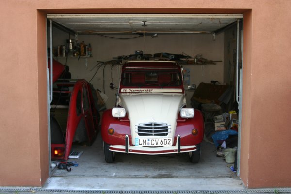 Sch&ouml;ner Garagenwagen mit Untermieter