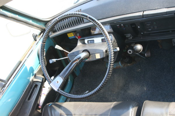 Cockpit Ami 6