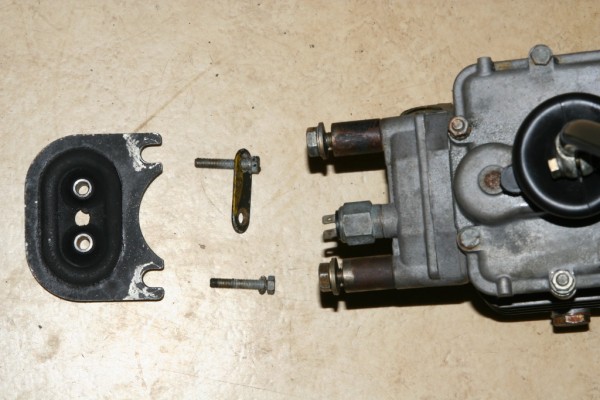 2CV engine and transmission attachment